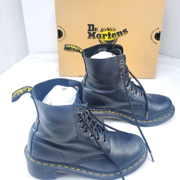 Dr MARTENS BLACK LEATHER BOOTS NON-SLIP 16 EYE BOOTS OIL RESISTANT SOLES - Picture 6 of 9